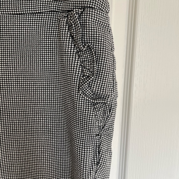 Cynthia Rowley B&W Checkered Dress Pants - Picture 8 of 11
